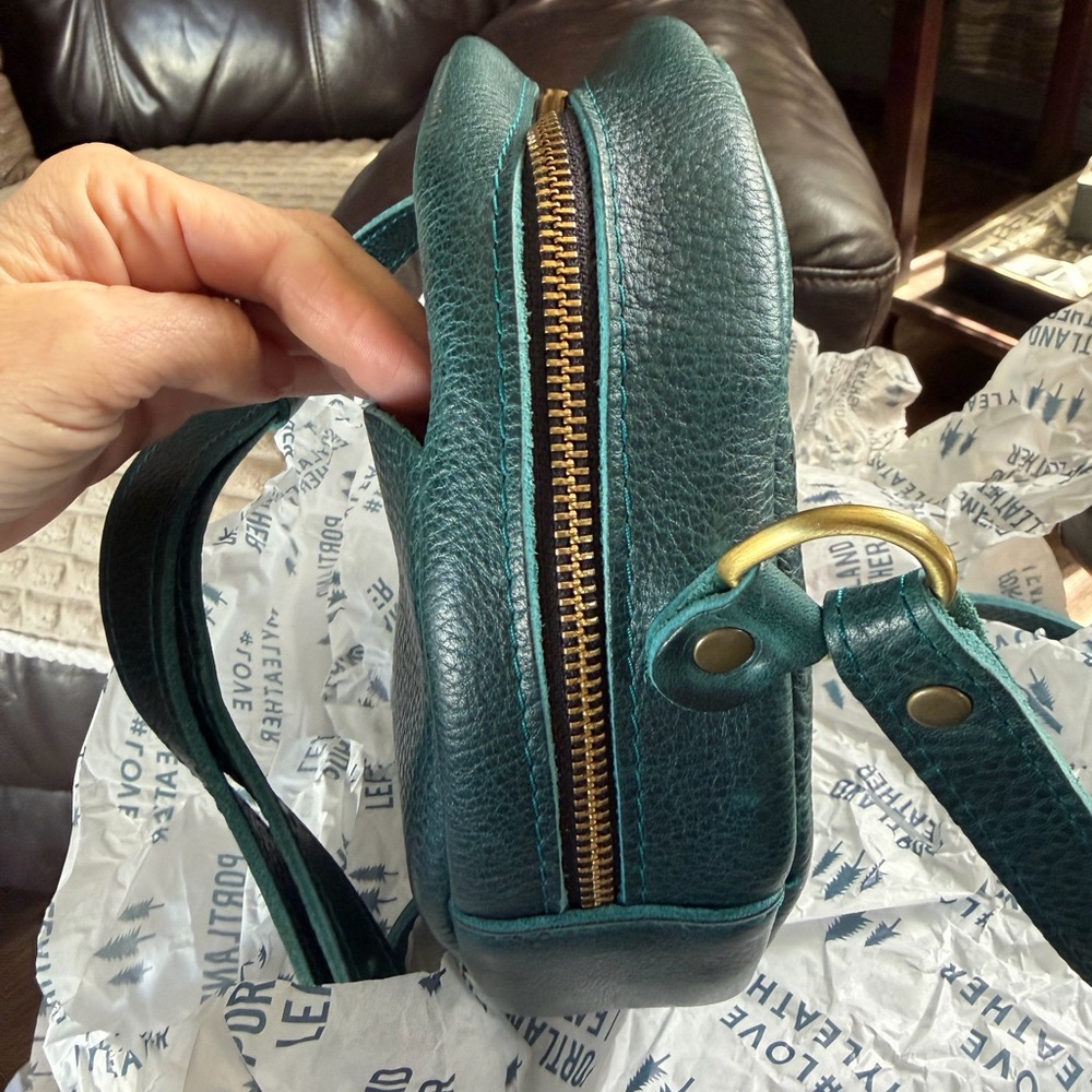 Portland Leather Goods Large Lagoon Circle - Picture 5 of 8